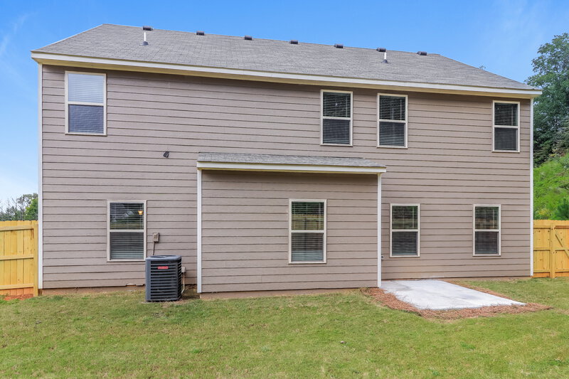 2,410/Mo, 20 Sycamore St Cartersville, GA 30120 Rear View