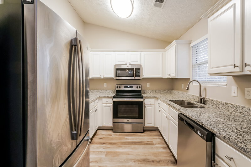 2,070/Mo, 1511 Norman Crossing Atlanta, GA 30349 Misc View 5