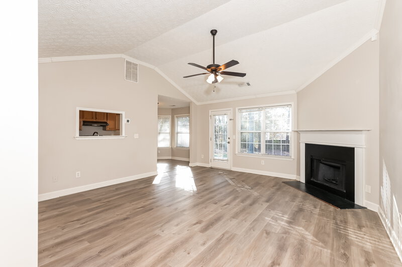 2,940/Mo, 330 Fieldstone Ln Covington, GA 30016 Living Room View