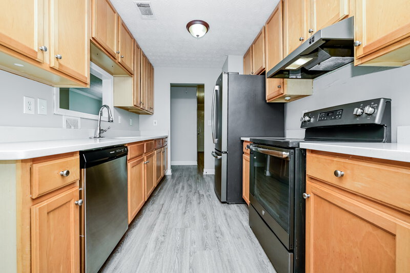 2,205/Mo, 330 Fieldstone Ln Covington, GA 30016 Kitchen View