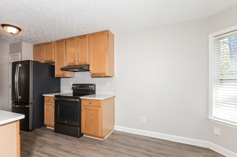 2,940/Mo, 330 Fieldstone Ln Covington, GA 30016 Kitchen View