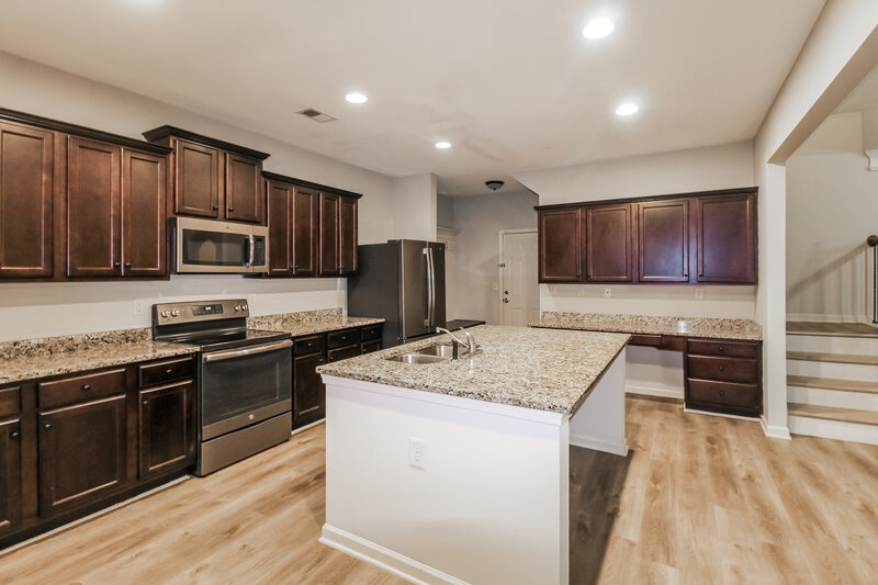 2,360/Mo, 221 Sableshire Way Locust Grove, GA 30248 Kitchen View 2