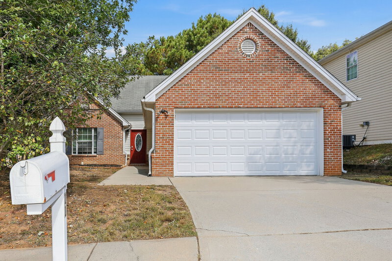 3 Bedroom House – 11 Grier Ln, Newnan, GA 30263
