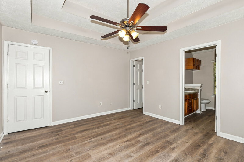 1,860/Mo, 11 Grier Ln Newnan, GA 30263 Primary Bathroom View 2