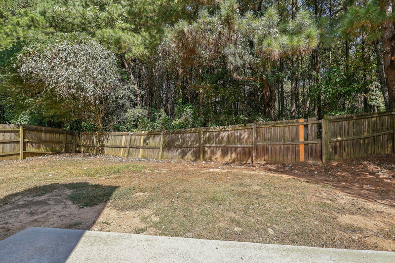 1,860/Mo, 11 Grier Ln Newnan, GA 30263 Backyard View