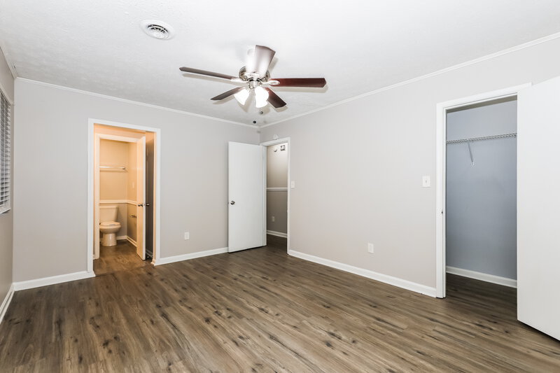 1,615/Mo, 8450 N Pond Dr Riverdale, GA 30274 Main Bedroom View