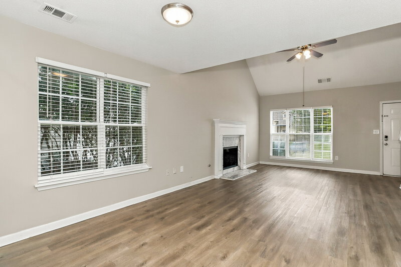 1,795/Mo, 109 St Ann St Dallas, GA 30157 Living Room View