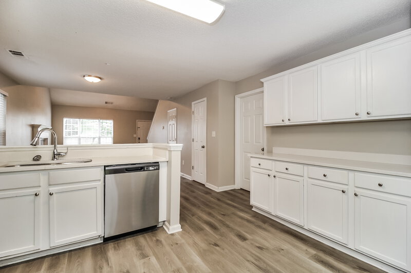 1,705/Mo, 109 St Ann St Dallas, GA 30157 Kitchen View 2