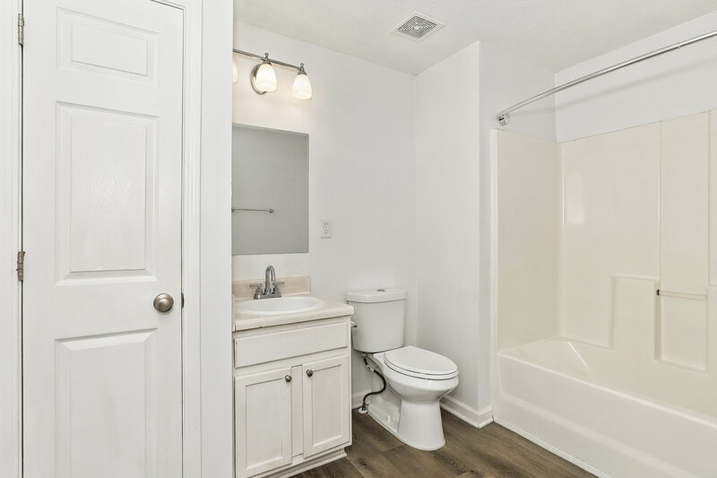 1,795/Mo, 109 St Ann St Dallas, GA 30157 Bathroom View