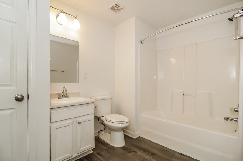 1,705/Mo, 109 St Ann St Dallas, GA 30157 Bathroom View