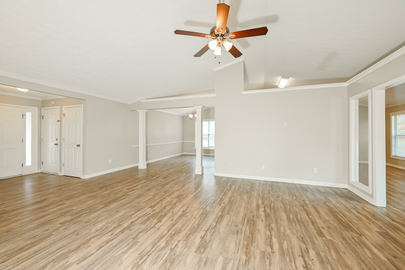 2,425/Mo, 752 Fairmont Park Dr Dacula, GA 30019 Living Room View 2