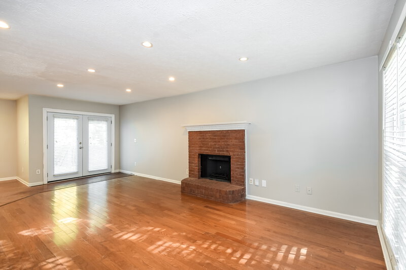 1,935/Mo, 655 Simon Ive Drive Lawrenceville, GA 30045 Living Room View