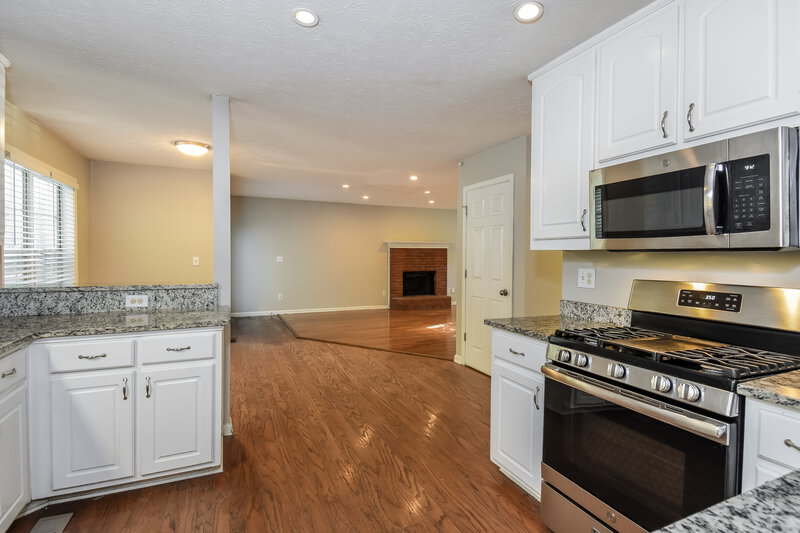 1,935/Mo, 655 Simon Ive Drive Lawrenceville, GA 30045 Kitchen View 2