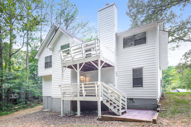 2,215/Mo, 4140 Hawkins Xing Atlanta, GA 30349 Rear View