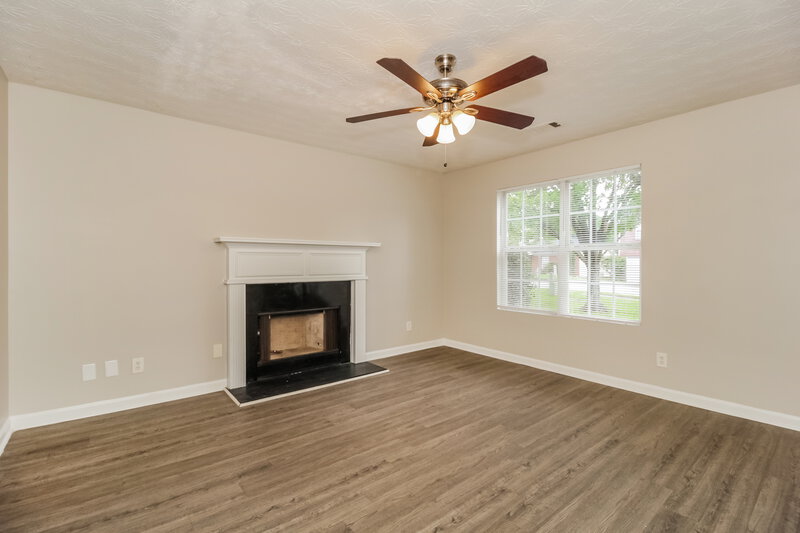 1,935/Mo, 2028 Oak Terrace Drive Southeast Atlanta, GA 30316 Living Room View