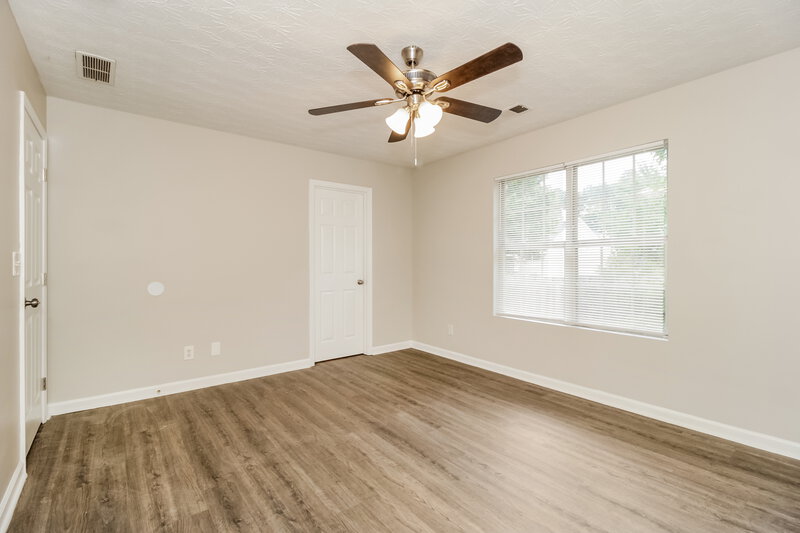 1,935/Mo, 2028 Oak Terrace Drive Southeast Atlanta, GA 30316 Main Bedroom View