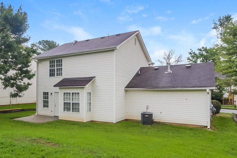 1,935/Mo, 2028 Oak Terrace Drive Southeast Atlanta, GA 30316 Rear View
