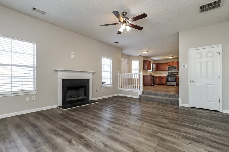 2,080/Mo, 35 Franklin Way Covington, GA 30016 Family Room View