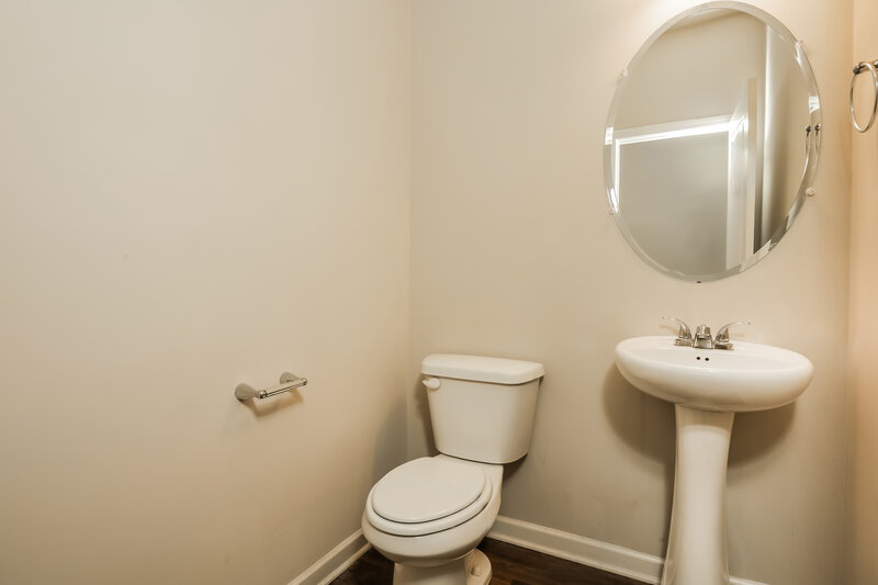 2,750/Mo, 125 Magnaview Dr McDonough, GA 30253 Bathroom View 2