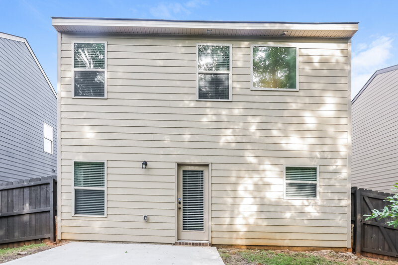 2,750/Mo, 125 Magnaview Dr McDonough, GA 30253 Rear View