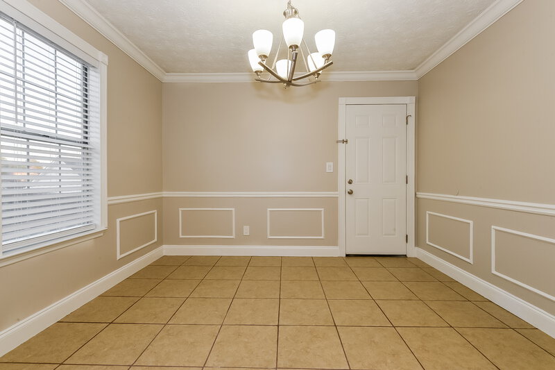 1,725/Mo, 5900 Green Meadow Way Rex, GA 30273 Dining Room View