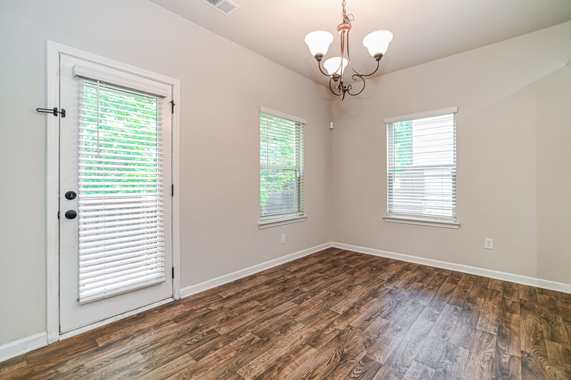 2,255/Mo, 139 Magnaview Dr McDonough, GA 30253 Dining Room View