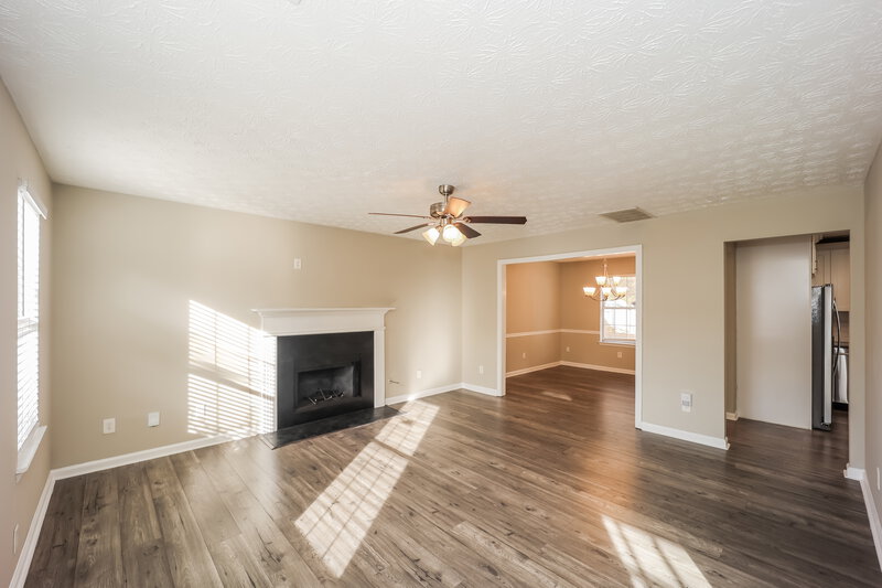 1,935/Mo, 5476 Perching Place Lithonia, GA 30058 Living Room View