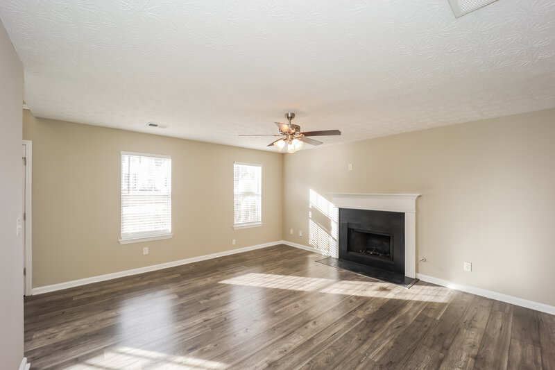 1,935/Mo, 5476 Perching Place Lithonia, GA 30058 Living Room View 2