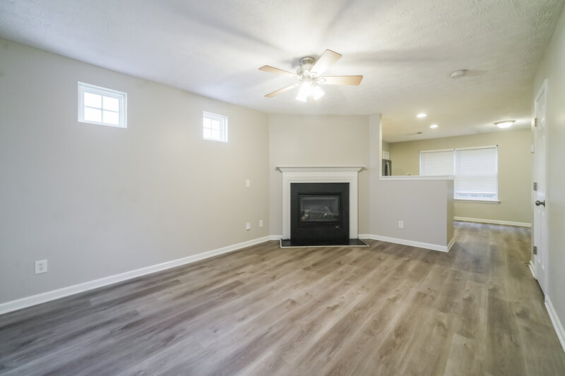 1,850/Mo, 128 Oak Grove Pl Acworth, GA 30102 Living Room View