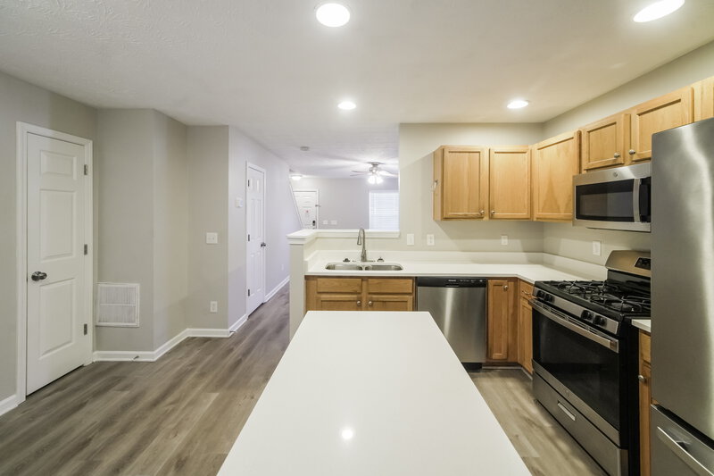 1,850/Mo, 128 Oak Grove Pl Acworth, GA 30102 Kitchen View 2