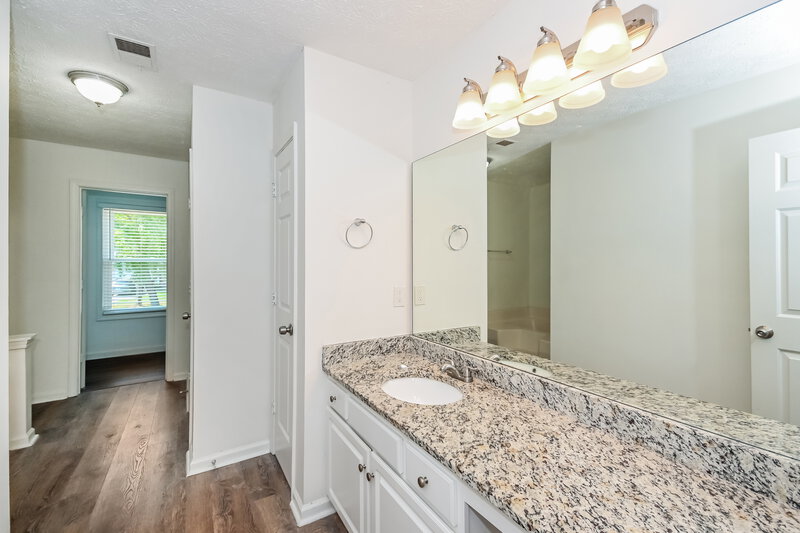 2,195/Mo, 1001 Maidstone Court Marietta, GA 30066 Main Bathroom View