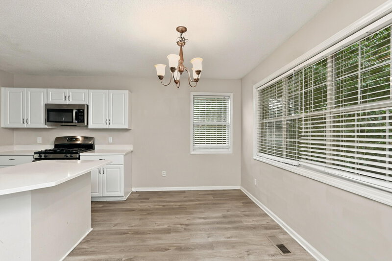2,040/Mo, 1042 Whispering Woods Drive Canton, GA 30114 Breakfast Nook View