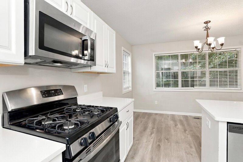 2,040/Mo, 1042 Whispering Woods Drive Canton, GA 30114 Kitchen View