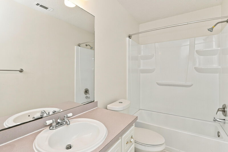 2,040/Mo, 1042 Whispering Woods Drive Canton, GA 30114 Bathroom View 2