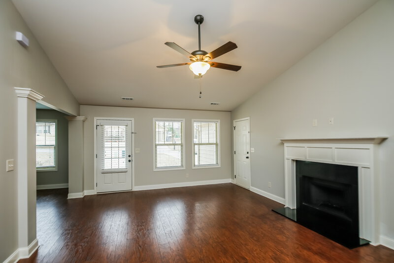 1,880/Mo, 449 Charleston Place Villa Rica, GA 30180 Living Room View