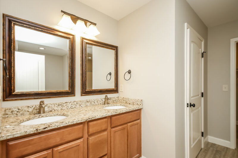 1,880/Mo, 449 Charleston Place Villa Rica, GA 30180 Master Bathroom View
