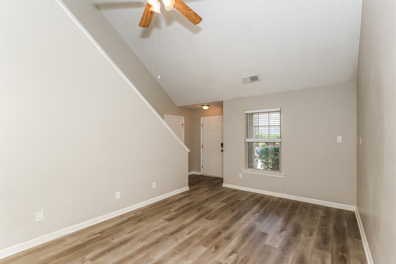 2,195/Mo, 214 Ben Ln Fairburn, GA 30213 Living Room View 2