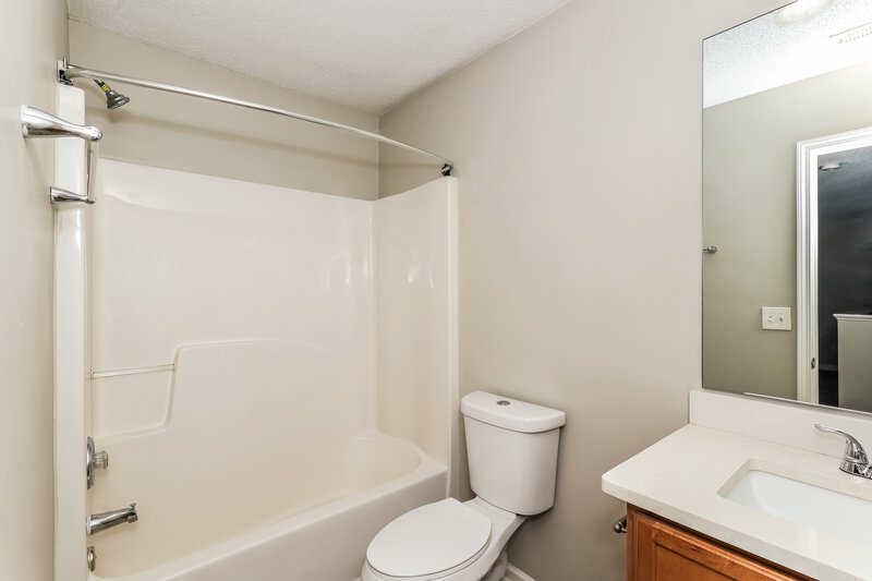 2,195/Mo, 214 Ben Ln Fairburn, GA 30213 Bathroom View