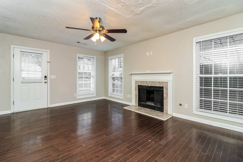 2,005/Mo, 23 Nellie Brook Dr SW Mableton, GA 30126 Living Room View 3