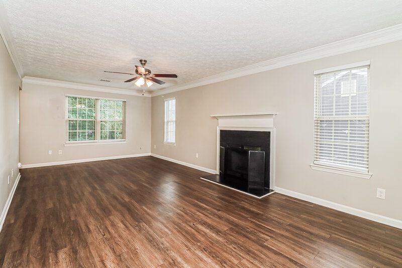 2,040/Mo, 7013 Grinder Dr Austell, GA 30168 Living Room View