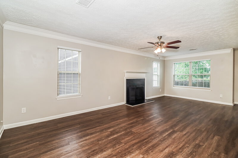 2,040/Mo, 7013 Grinder Dr Austell, GA 30168 Living Room View 2