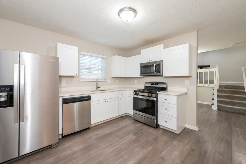 1,685/Mo, 5178 Scarbrough Ln Stone Mountain, GA 30088 Kitchen View 2