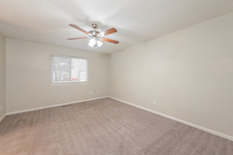 1,685/Mo, 5178 Scarbrough Ln Stone Mountain, GA 30088 Main Bedroom View 2