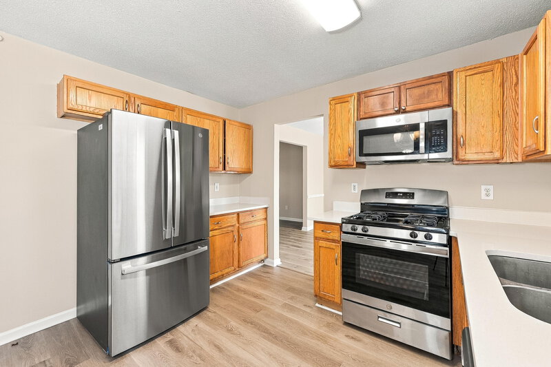 2,160/Mo, 7537 Edenberry Way Lithonia, GA 30058 Kitchen View