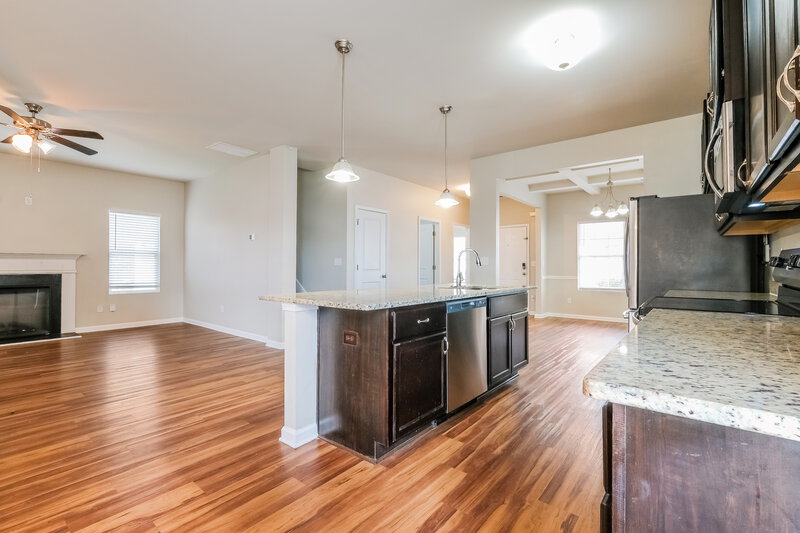 2,635/Mo, 184 Addy Lane Stockbridge, GA 30281 Kitchen View