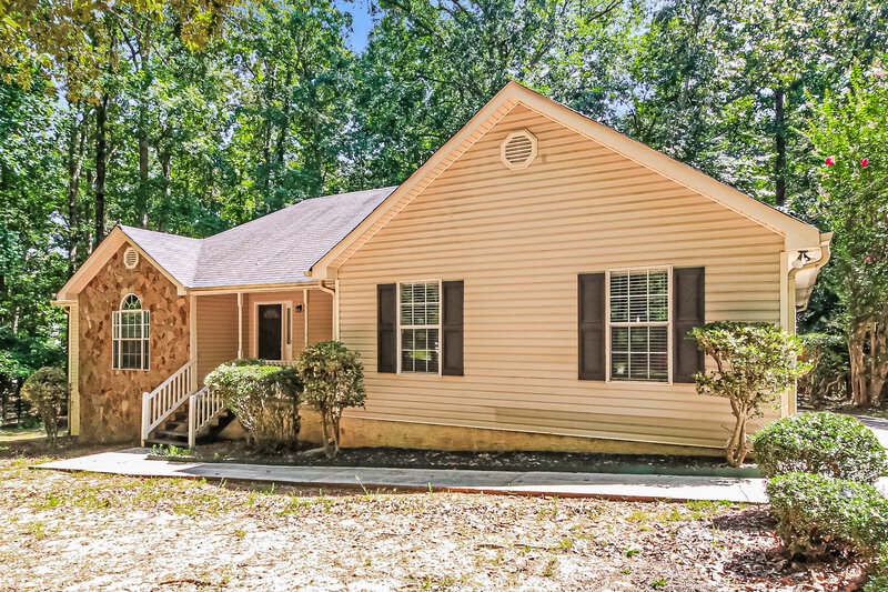 2,080/Mo, 709 Miami Ct McDonough, GA 30252 Front View