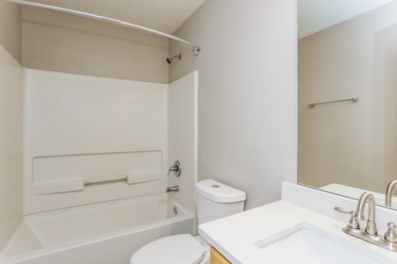 1,865/Mo, 260 Toffee Ct McDonough, GA 30253 Bathroom View 2