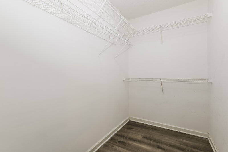 2,520/Mo, 10990 Knotty Pine Pl Hampton, GA 30228 Walk In Closet View