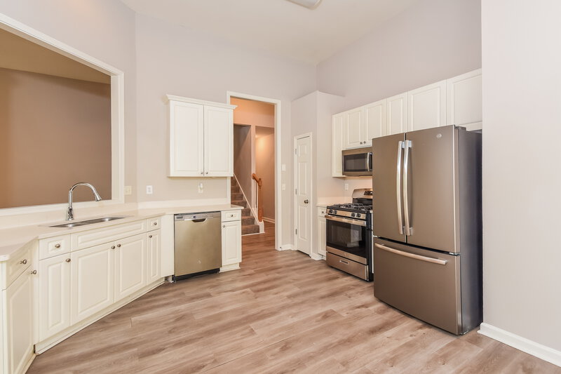 2,395/Mo, 5130 Villas Terrace Stone Mountain, GA 30088 Kitchen View