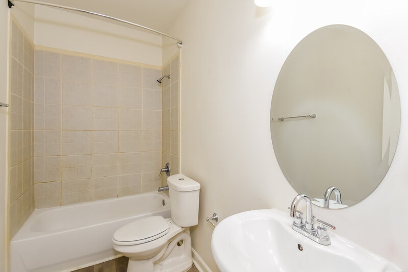 2,395/Mo, 5130 Villas Terrace Stone Mountain, GA 30088 Bathroom View